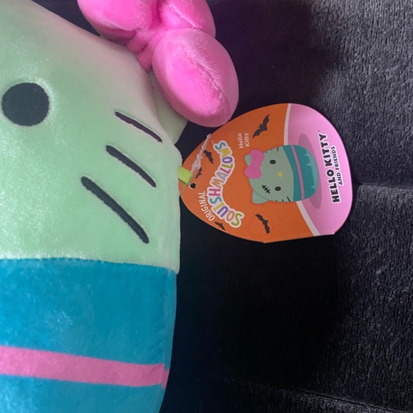 3/$20 Hello Kitty Frankenstein Squishmallow - Picture 5 of 5